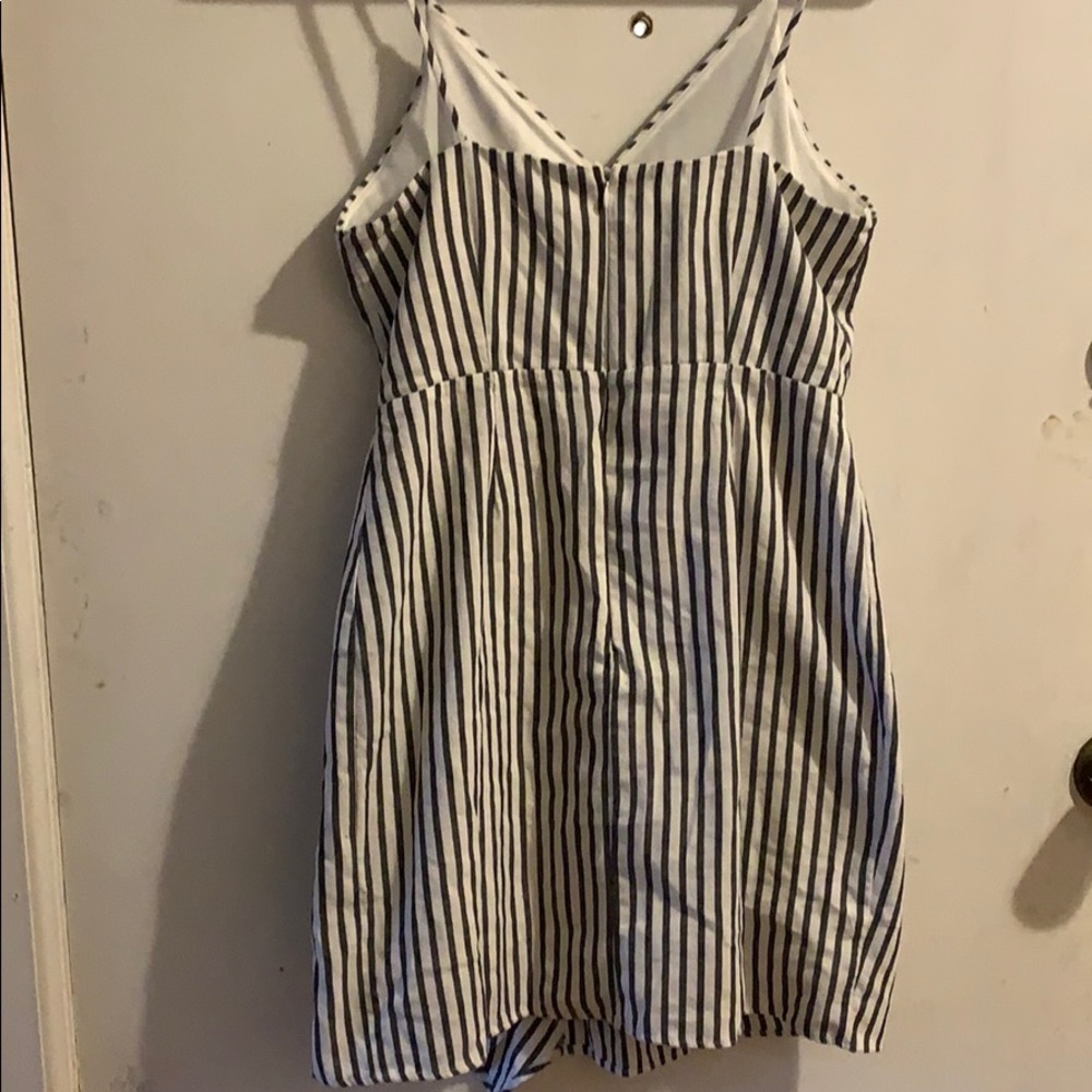 Dress - Picture 3 of 4